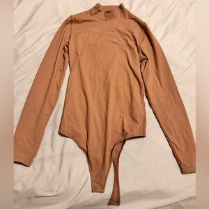 Abercrombie & Fitch tan/light brown mock neck long sleeve body suit, size Medium